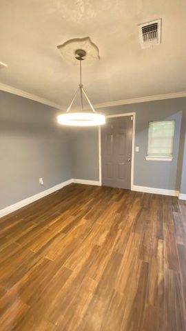 6623 Cresthill Street, Houston, TX 77033