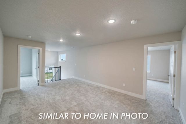 9428 NW 82nd Avenue, Johnston, IA 50131