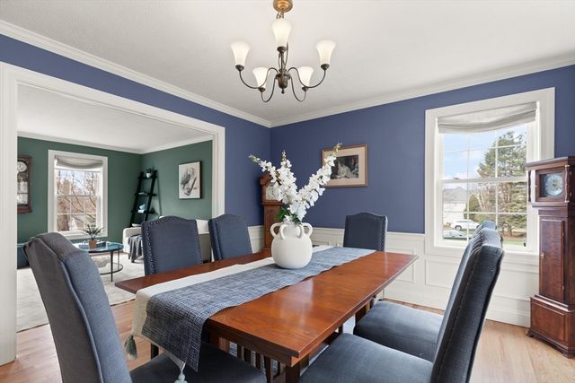 14 Hutchins Way, Westford, MA 01886