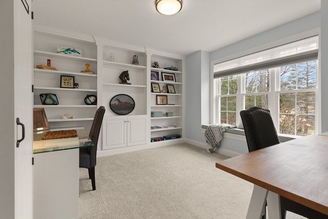 14 Hutchins Way, Westford, MA 01886