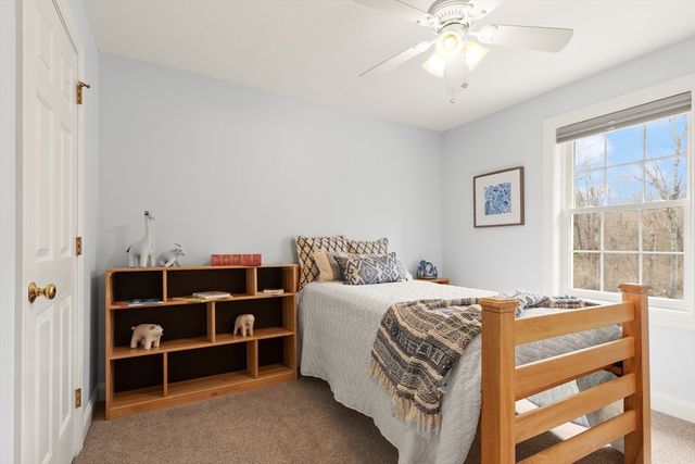 14 Hutchins Way, Westford, MA 01886