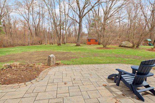 14 Hutchins Way, Westford, MA 01886