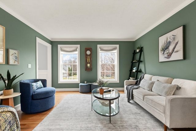 14 Hutchins Way, Westford, MA 01886