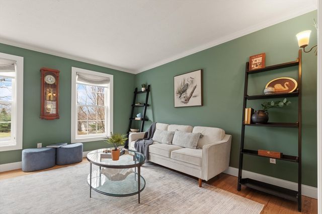 14 Hutchins Way, Westford, MA 01886