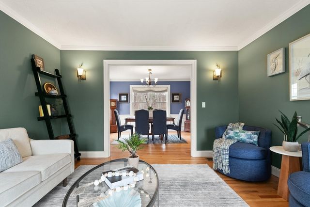 14 Hutchins Way, Westford, MA 01886