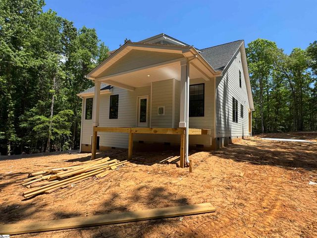 106 Armory Court, Ninety Six, SC 29666