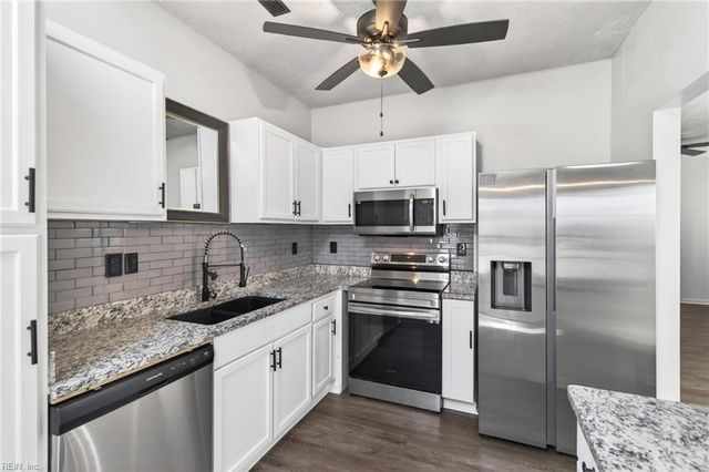 203 Quarter Trl Apt G, Newport News, VA 23608