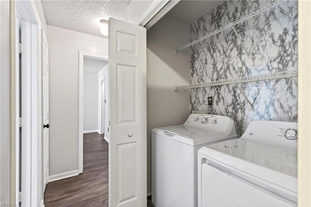 203 Quarter Trl Apt G, Newport News, VA 23608
