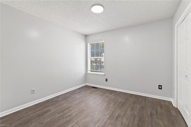 203 Quarter Trl Apt G, Newport News, VA 23608