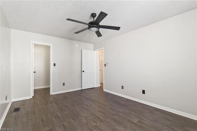 203 Quarter Trl Apt G, Newport News, VA 23608