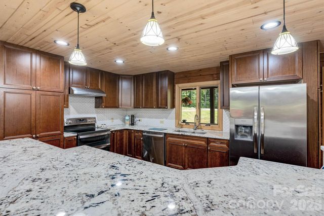 189 Edgewater Point NW 227, Valdese, NC 28690