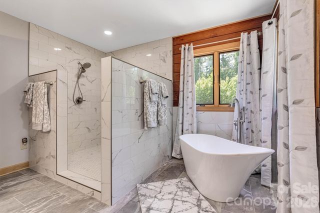 189 Edgewater Point NW 227, Valdese, NC 28690
