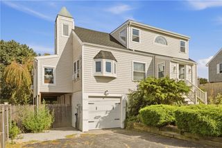 91 Easton Avenue, Portsmouth, RI 02871