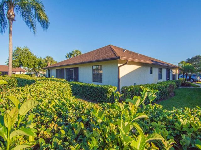 1607 Laurel Leaf Lane, Fort Pierce, FL 34950