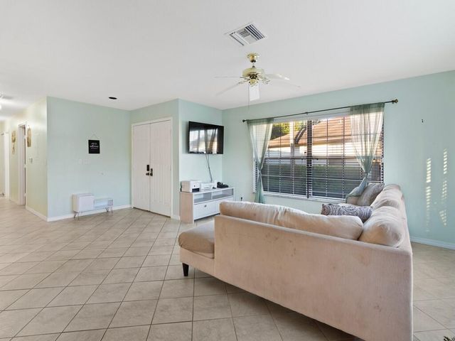 1607 Laurel Leaf Lane, Fort Pierce, FL 34950