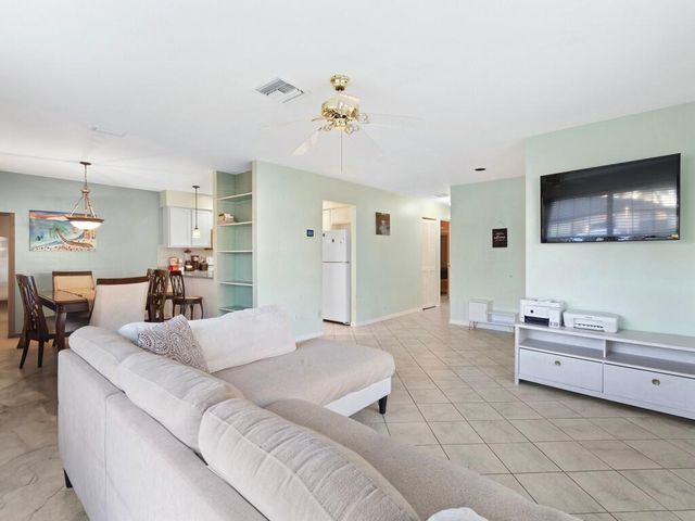 1607 Laurel Leaf Lane, Fort Pierce, FL 34950