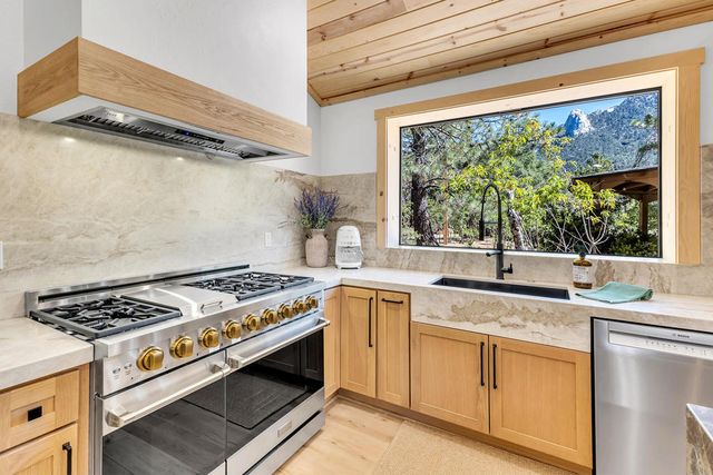 54655 Falling Leaf Road, Idyllwild, CA 92549