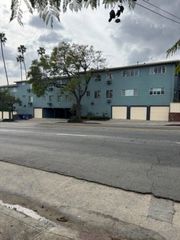 4501 Finley Ave 4, Los Angeles, CA 90027