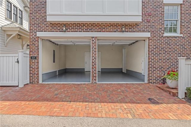 4056 Harlow ST, Virginia Beach, VA 23451