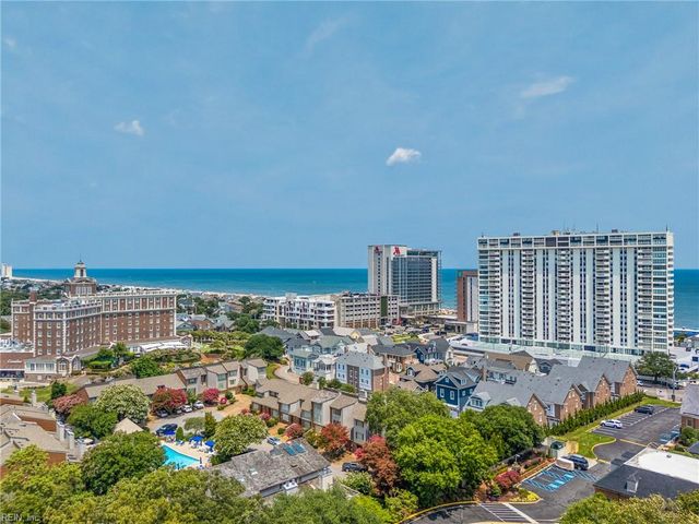 4056 Harlow ST, Virginia Beach, VA 23451