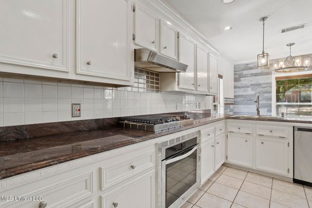 720 Woodgate Drive, Madison, MS 39110