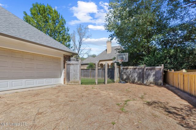 720 Woodgate Drive, Madison, MS 39110
