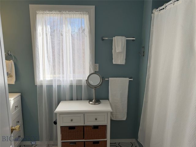 411 S 12th Street, Livingston, MT 59047