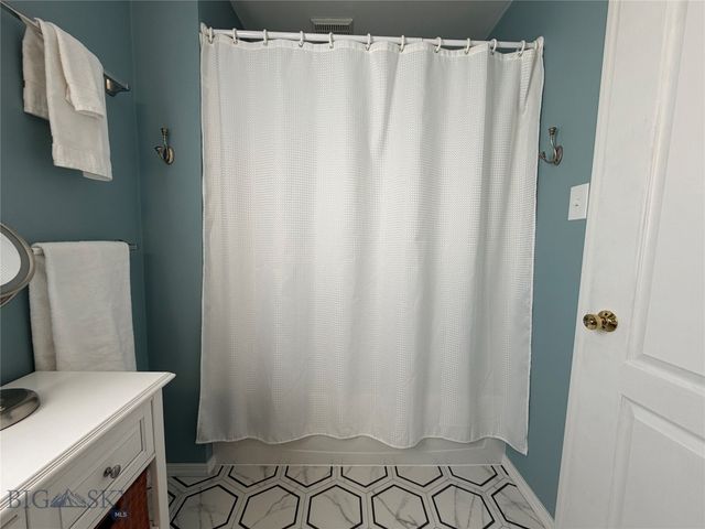 411 S 12th Street, Livingston, MT 59047