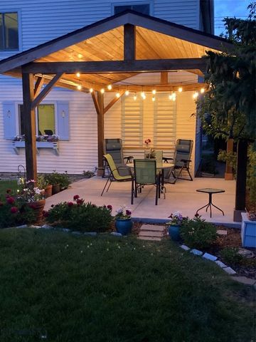 411 S 12th Street, Livingston, MT 59047