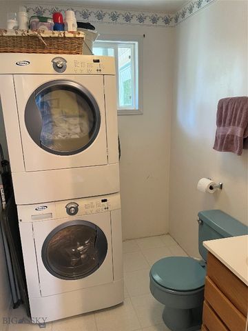 411 S 12th Street, Livingston, MT 59047