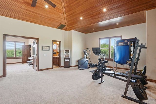 17 NW Burr Oak Dr, Lawton, OK 73505