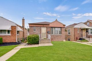5551 S Kenneth Avenue, Chicago, IL 60629