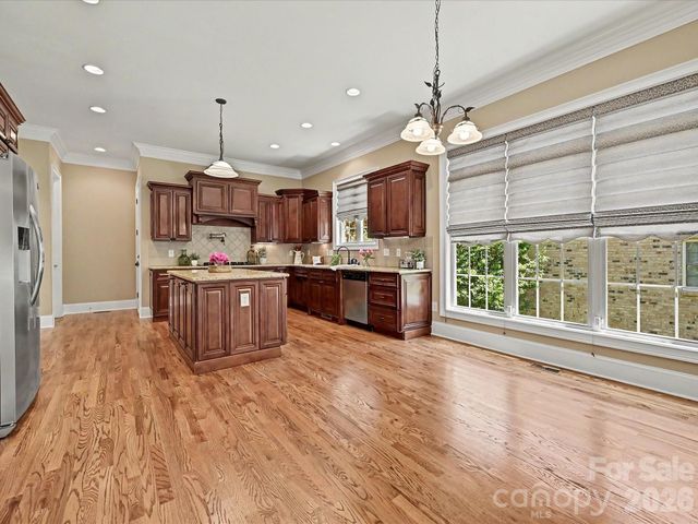 275 Palm Cove Way, York, SC 29745