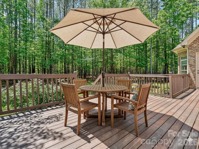 275 Palm Cove Way, York, SC 29745