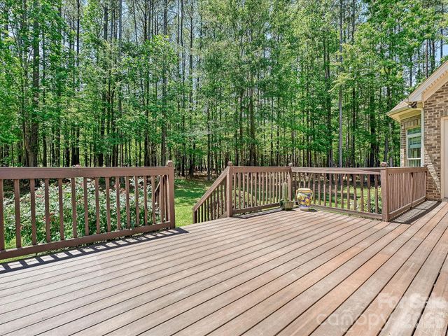275 Palm Cove Way, York, SC 29745