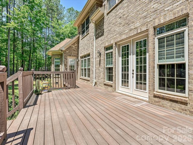 275 Palm Cove Way, York, SC 29745