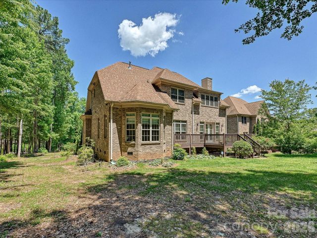 275 Palm Cove Way, York, SC 29745