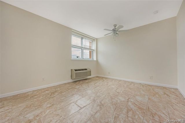 2 Richmond Road 6M, Lido Beach, NY 11561