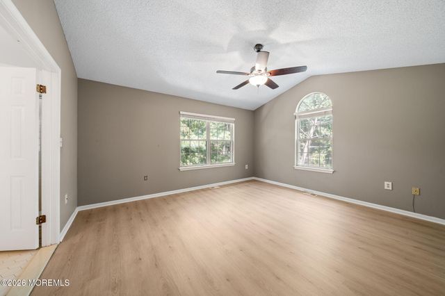 43 Sapphire Lane 418, Franklin, NJ 08823