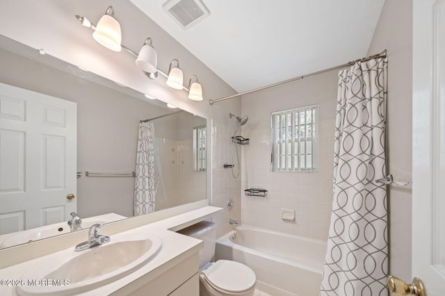 43 Sapphire Lane 418, Franklin, NJ 08823