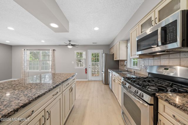 43 Sapphire Lane 418, Franklin, NJ 08823