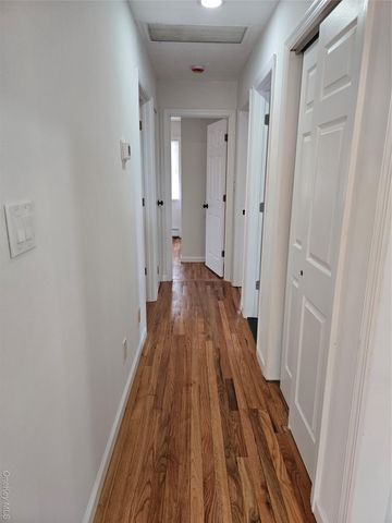 25 Johnson Place, Freeport, NY 11520