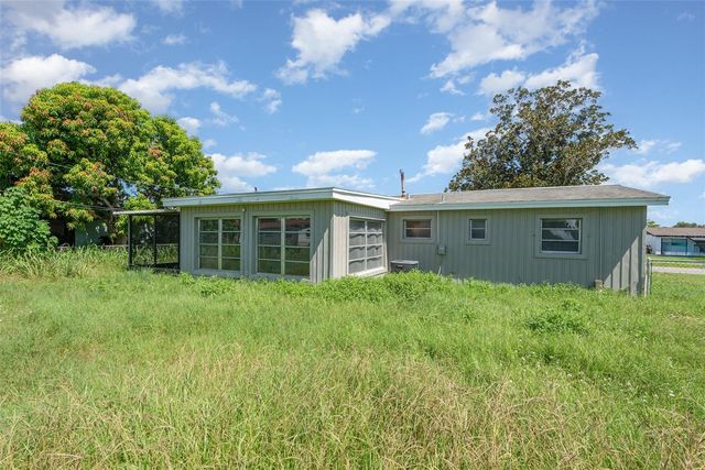 995 BARCLAY DRIVE, Cocoa, FL 32927