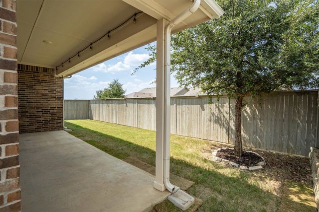 2304 Mockingbird Court, Northlake, TX 76247