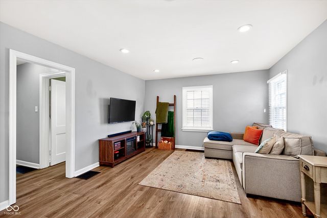 2014 Wallace Avenue, Indianapolis, IN 46218