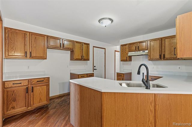 48053 Mill Creek Court, New Baltimore, MI 48047