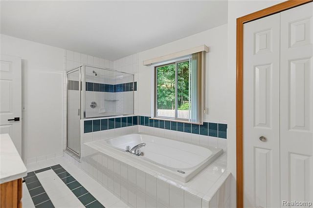 48053 Mill Creek Court, New Baltimore, MI 48047