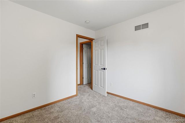 48053 Mill Creek Court, New Baltimore, MI 48047