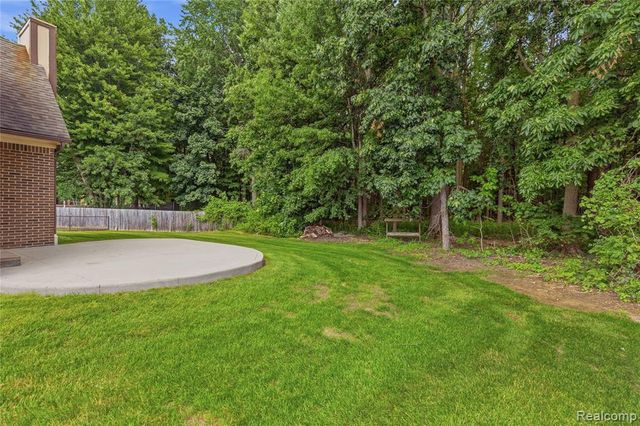 48053 Mill Creek Court, New Baltimore, MI 48047