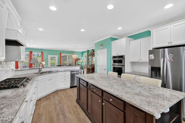 631 Lyrebird Avenue, Wilmington, NC 28412